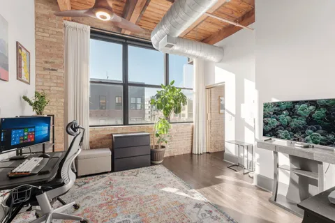 $500,000 | 1751 North Western Avenue, Unit 304, Chicago, IL 60647