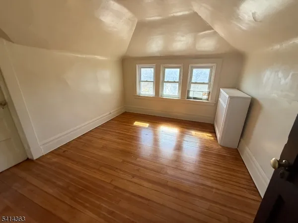 $4,000 | 70 Warrington Place, East Orange, NJ 07017