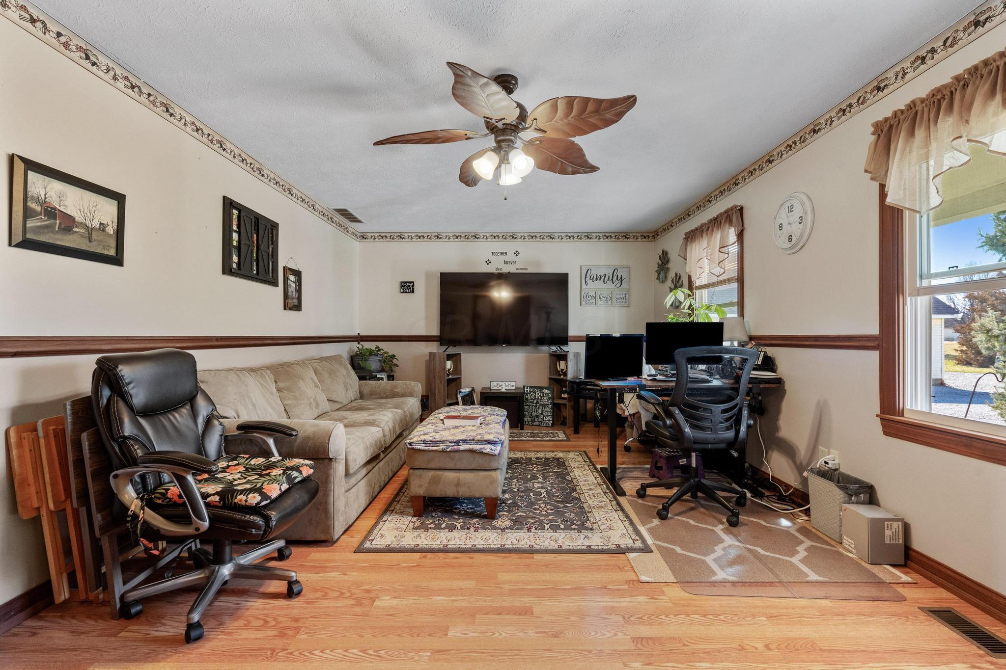 75 South State Rte 72 Sabina, OH 45169 - Photo 12 of 48 living room best view