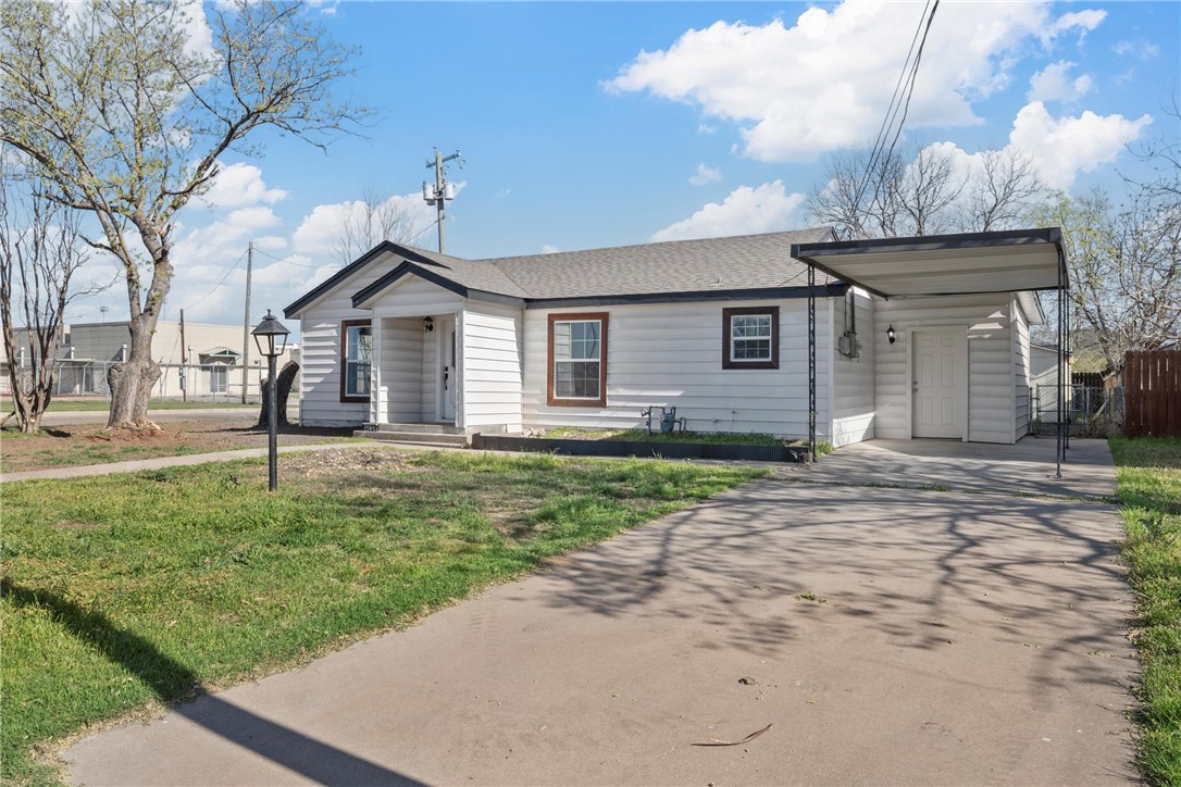 3545 Bluebird Street Waco, TX 76705 - Photo 2 of 22