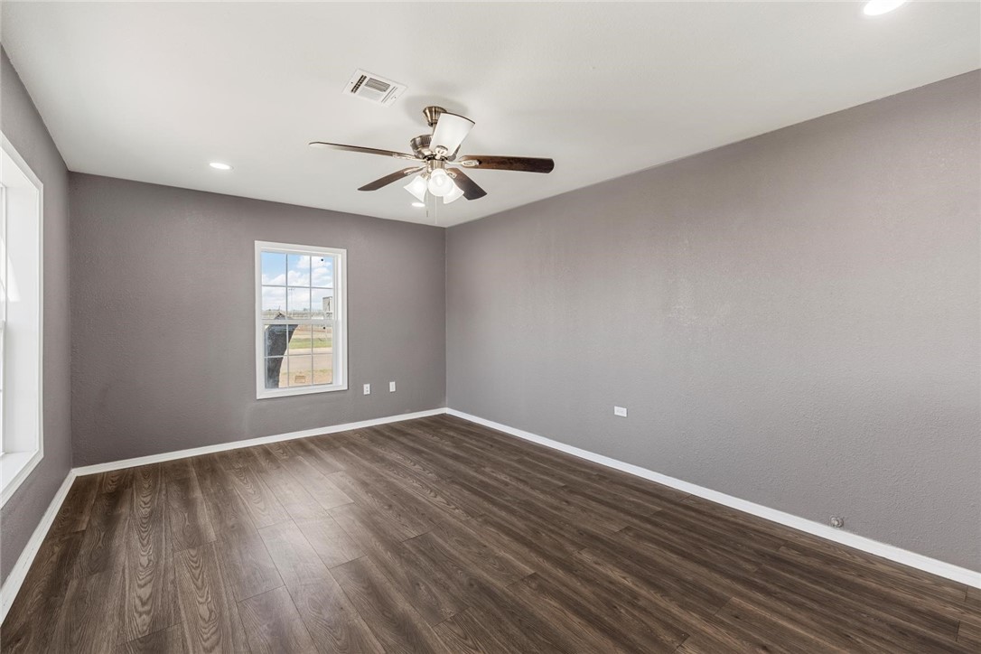 3545 Bluebird Street Waco, TX 76705 - Photo 4 of 22