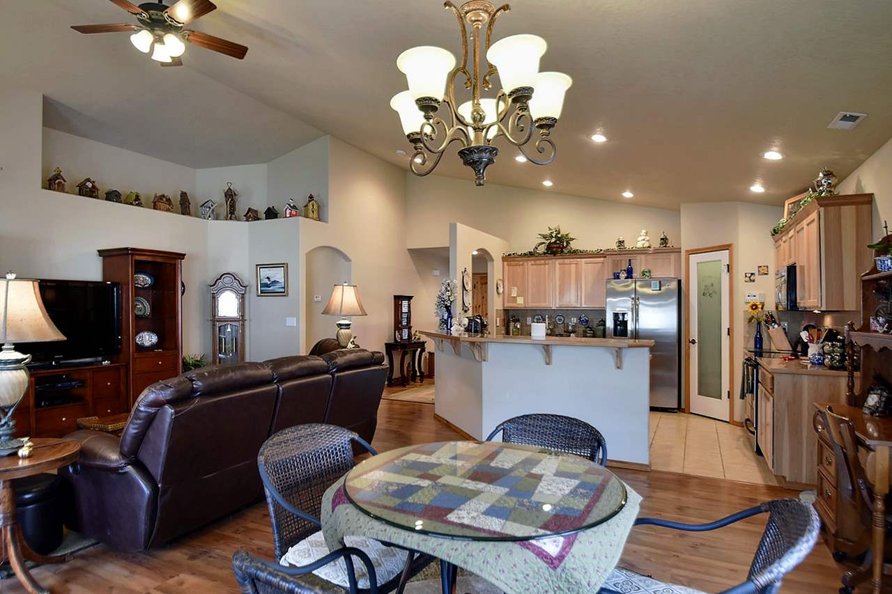 1226 North Blake Road Spokane Valley, WA 99216 - Photo 6 of 17