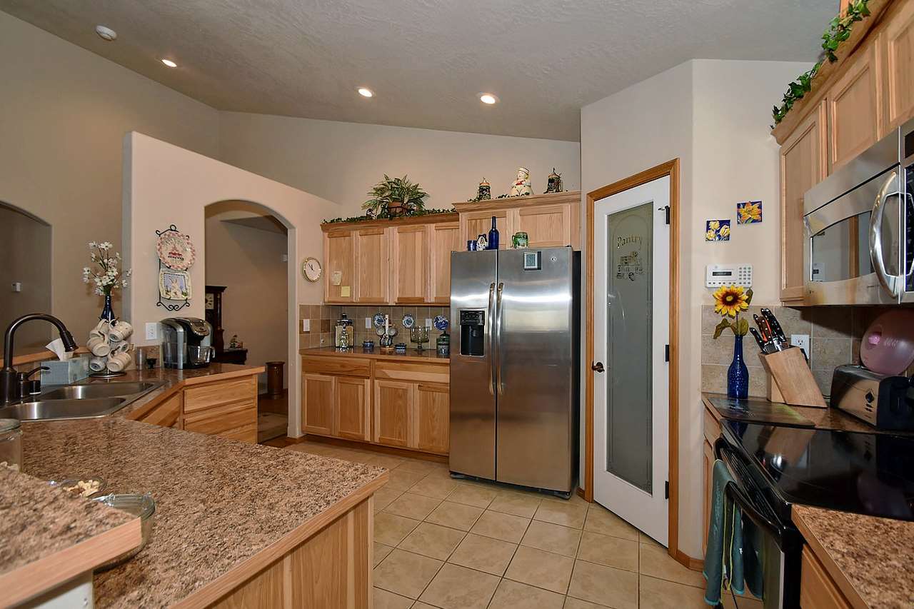 1226 North Blake Road Spokane Valley, WA 99216 - Photo 7 of 17