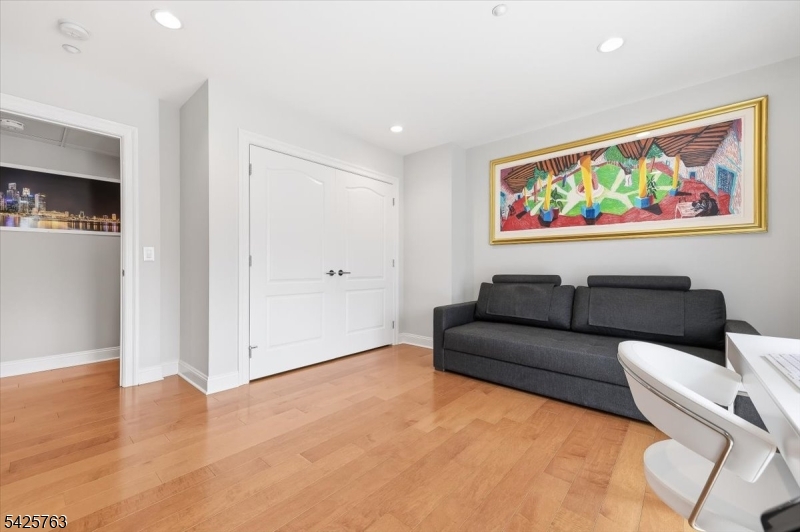 1201 Rio Vista Drive, Unit 1201 Mahwah, NJ 07430 - Photo 16 of 50