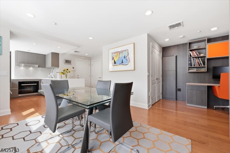 1201 Rio Vista Drive, Unit 1201 Mahwah, NJ 07430 - Photo 5 of 50