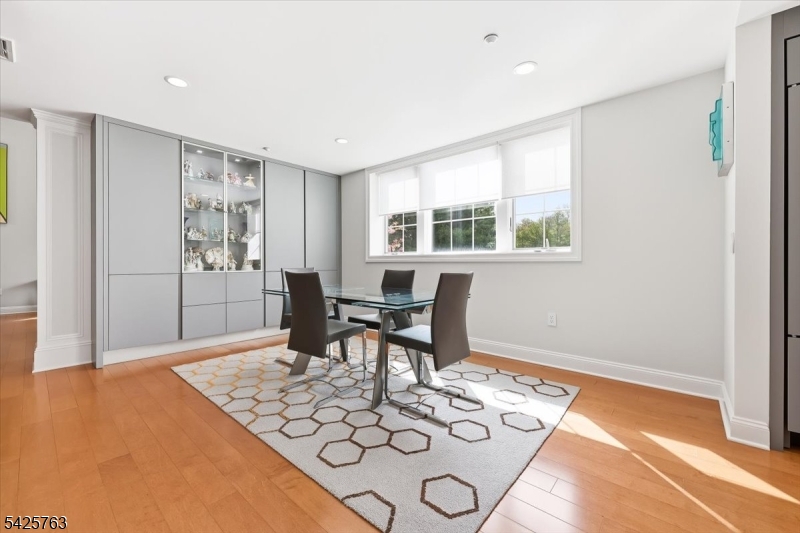 1201 Rio Vista Drive, Unit 1201 Mahwah, NJ 07430 - Photo 8 of 50