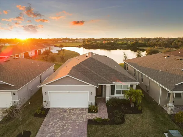 $499,000 | 7322 34th Court East, Sarasota, FL 34243