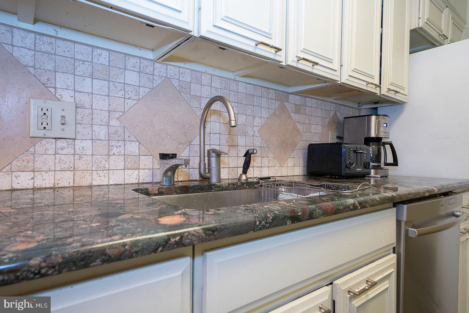 41 Conshohocken State Road, Unit 209 Bala Cynwyd, PA 19004 - Photo 12 of 57