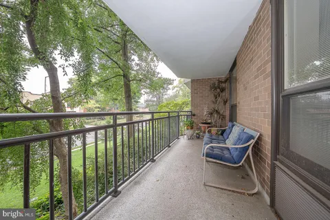 $499,900 | 41 Conshohocken State Road, Unit 209, Bala Cynwyd, PA 19004