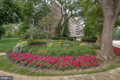 $499,900 | 41 Conshohocken State Road, Unit 209, Bala Cynwyd, PA 19004