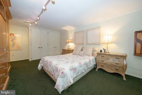 $499,900 | 41 Conshohocken State Road, Unit 209, Bala Cynwyd, PA 19004