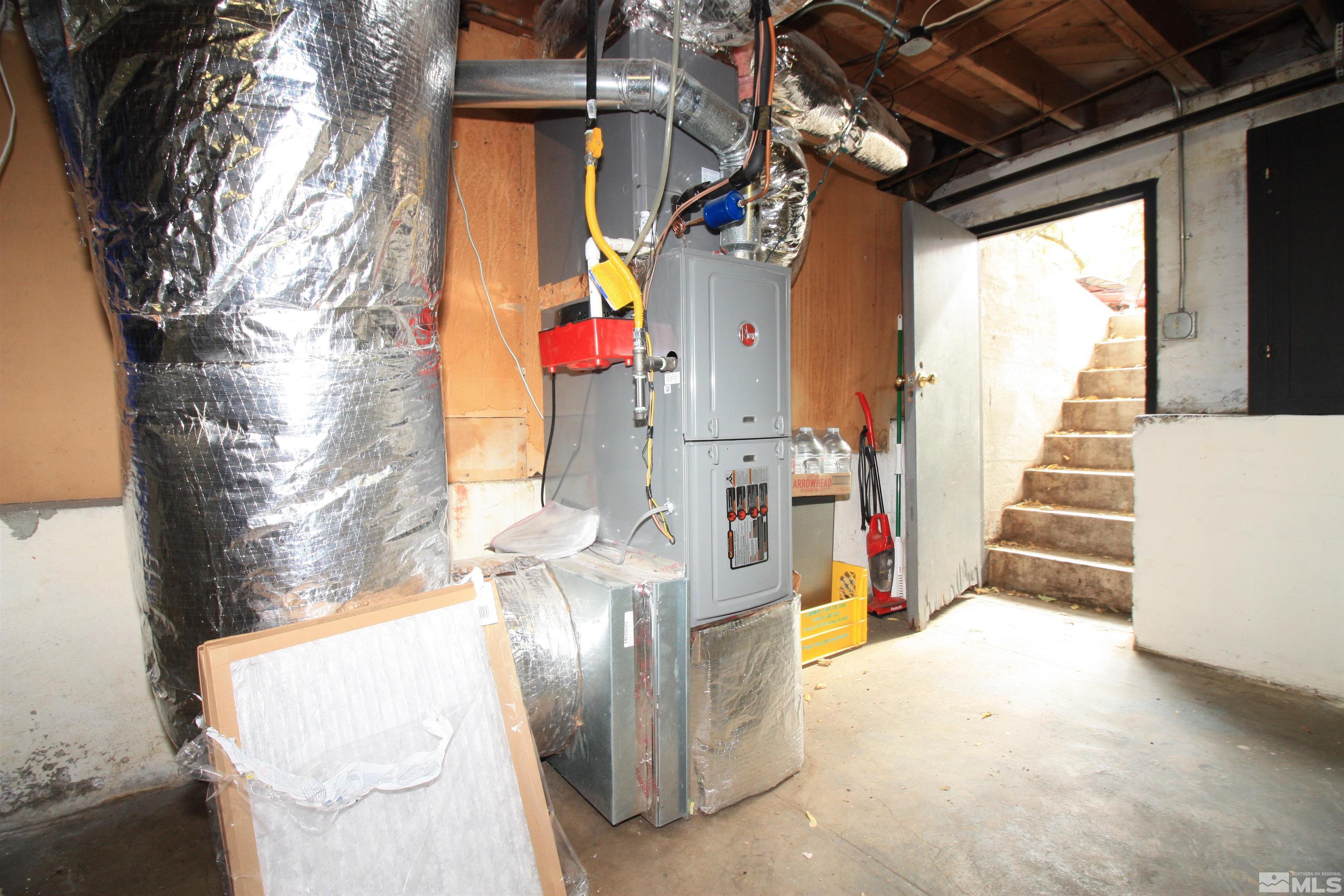 540 Toiyabe Street Reno, NV 89509 - Photo 19 of 29 a view of entryway