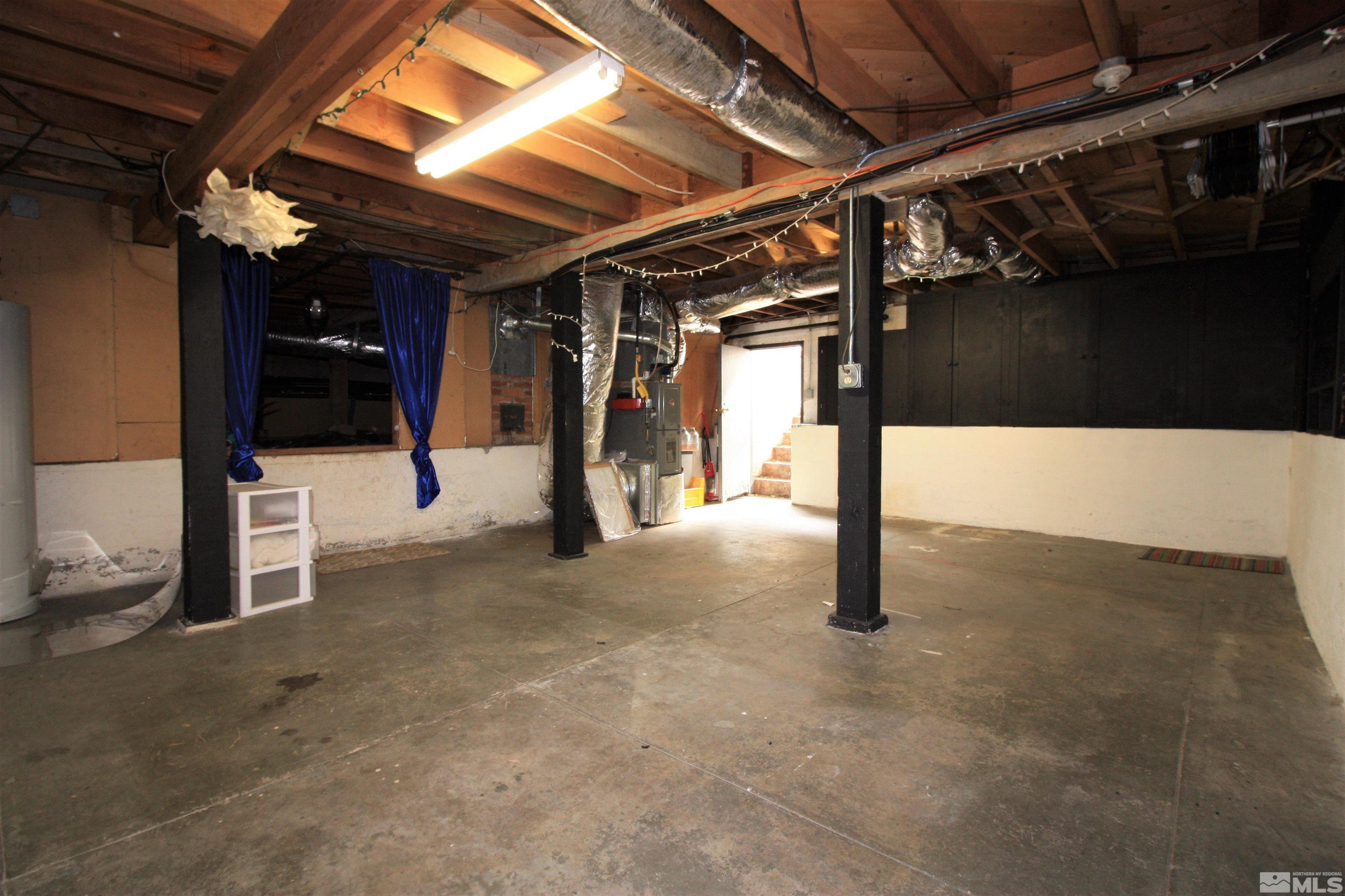 540 Toiyabe Street Reno, NV 89509 - Photo 21 of 29 a view of water heater room