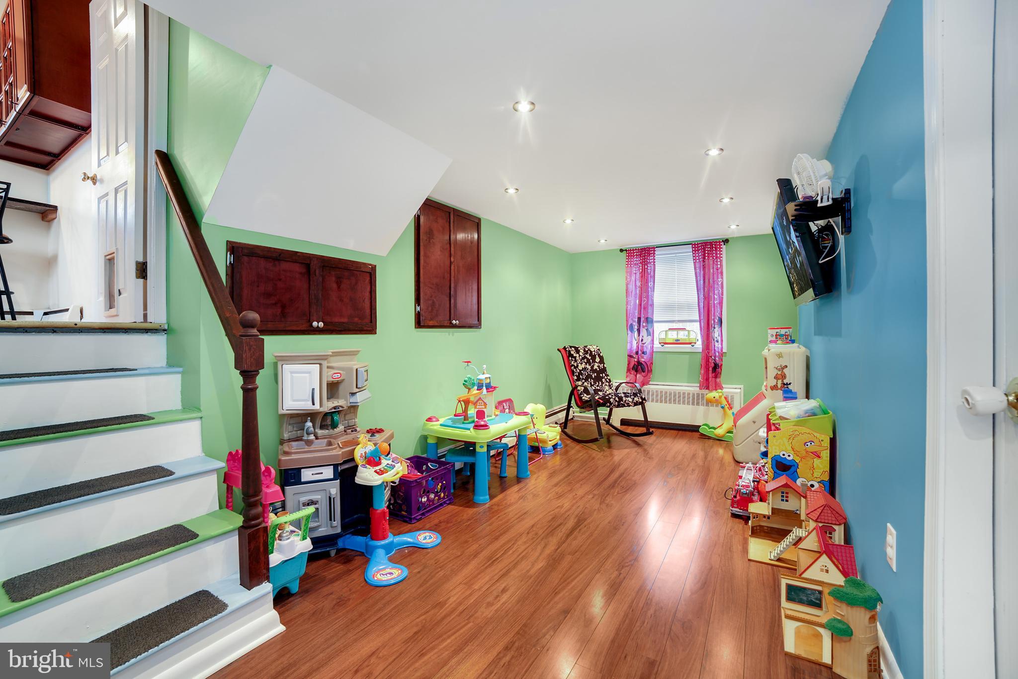 10122 Proctor Road Philadelphia, PA 19116 - Photo 22 of 27 Gallery Image 22
