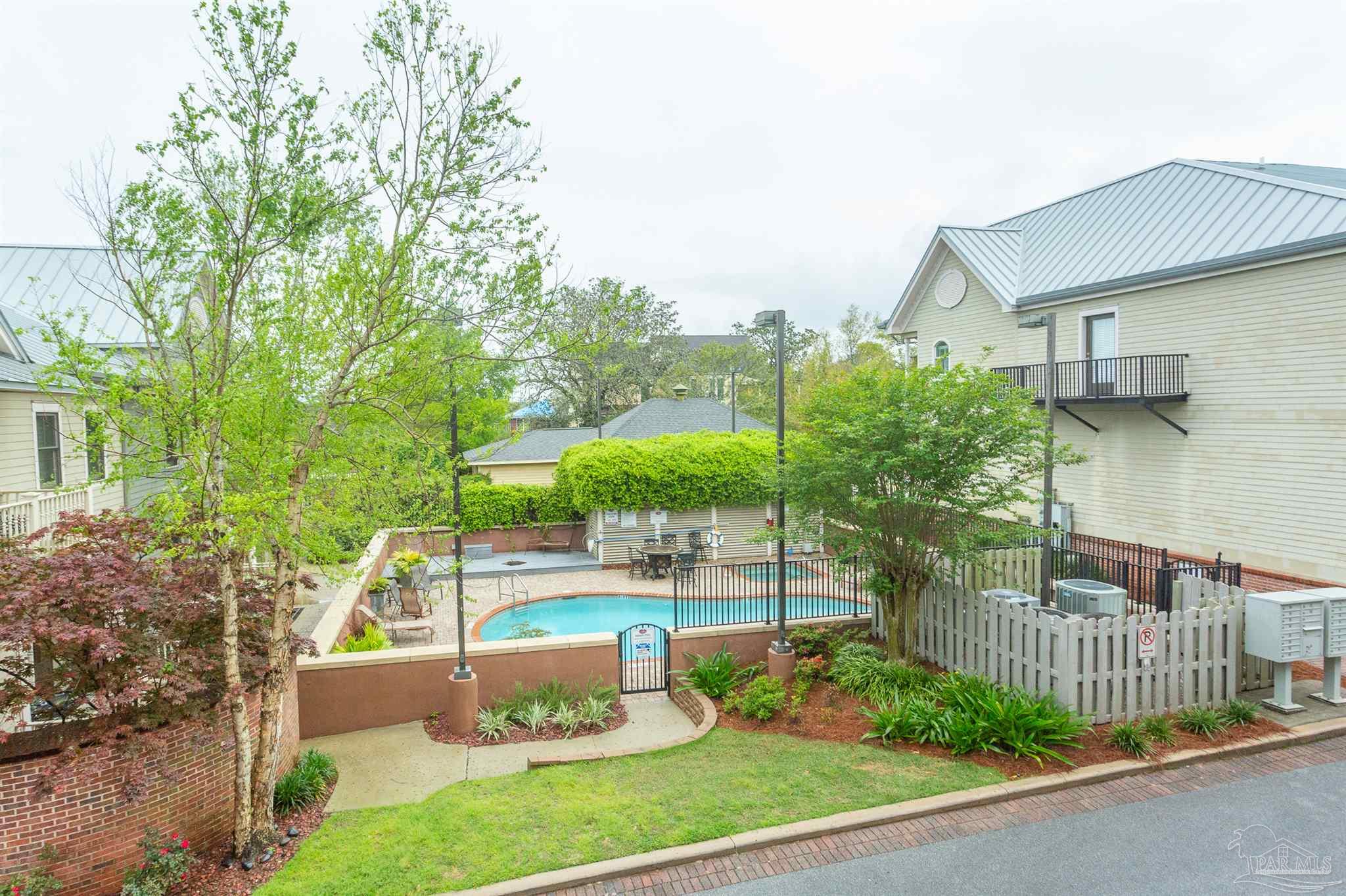 525 North Spring Street Pensacola, FL 32501 - Photo 25 of 29