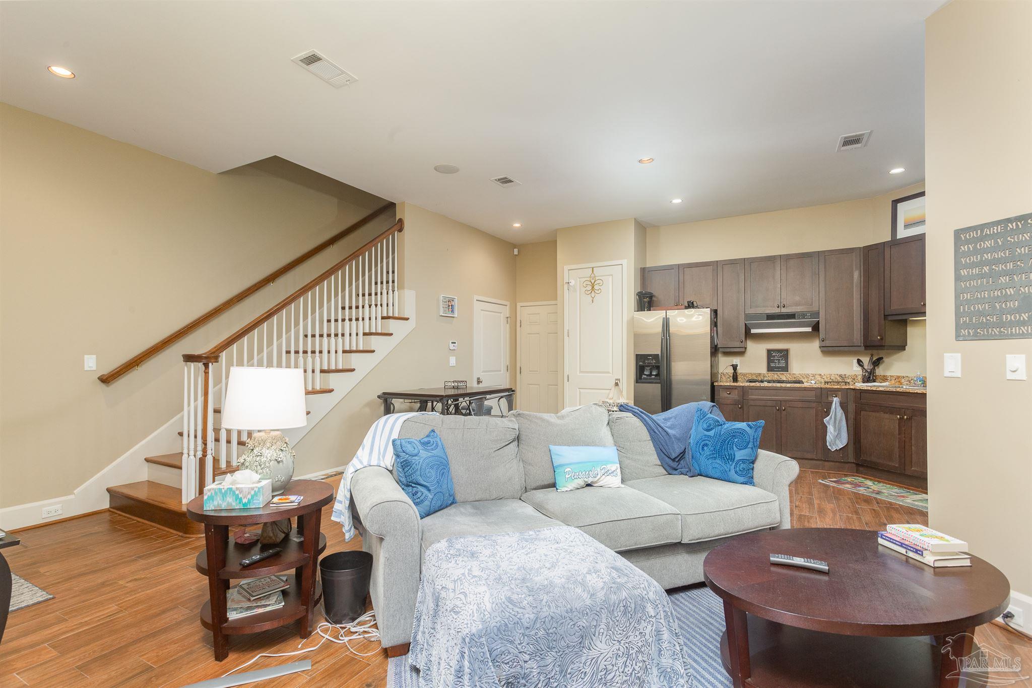 525 North Spring Street Pensacola, FL 32501 - Photo 8 of 29