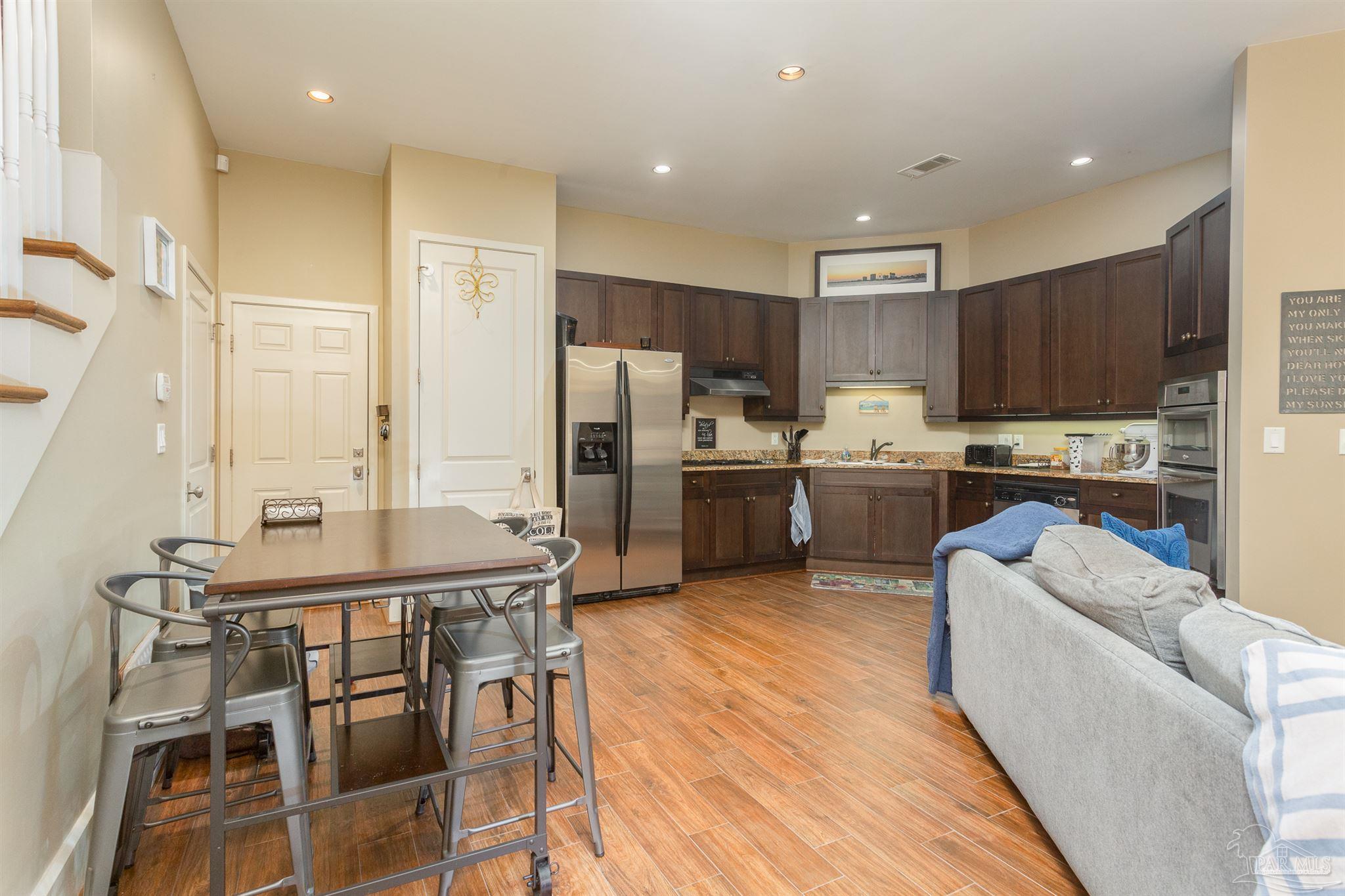 525 North Spring Street Pensacola, FL 32501 - Photo 9 of 29