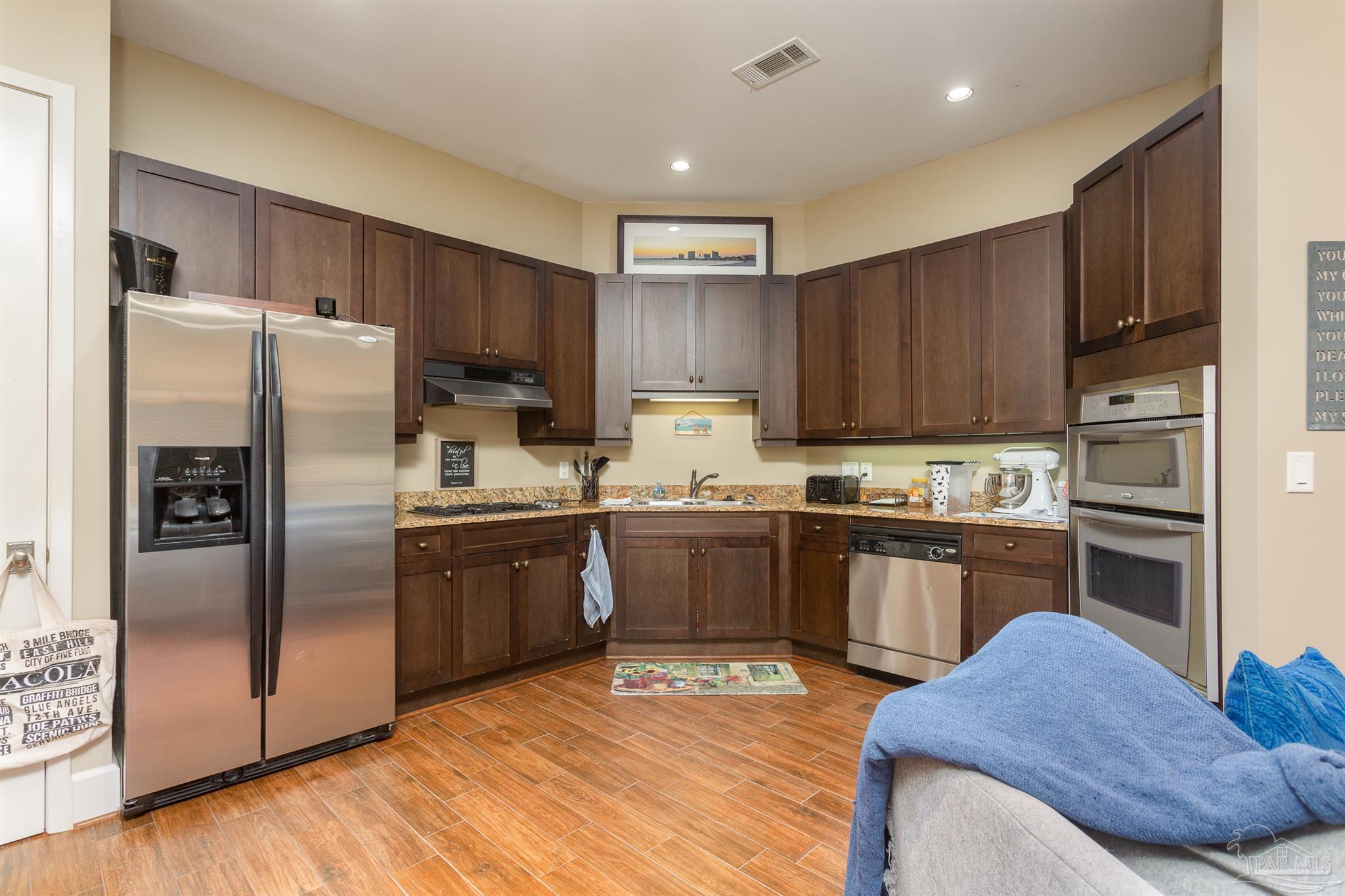 525 North Spring Street Pensacola, FL 32501 - Photo 10 of 29