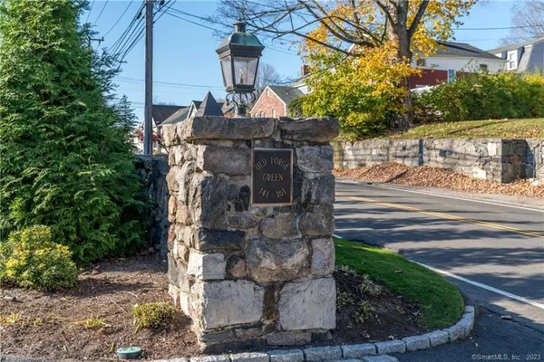 $7,950 | 143 East Avenue, Unit 143, New Canaan, CT 06840