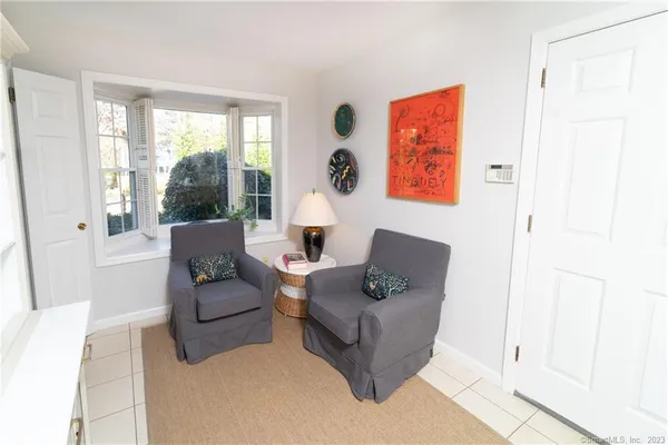 $7,950 | 143 East Avenue, Unit 143, New Canaan, CT 06840