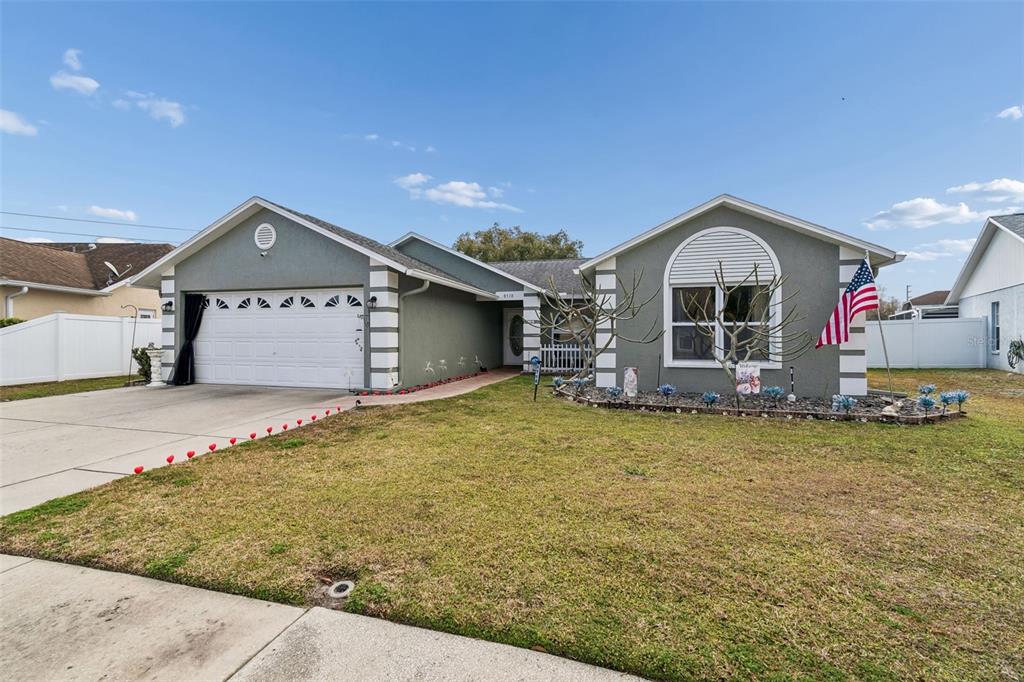 8518 Yearling Lane New Port Richey, FL 34653 - Photo 3 of 37