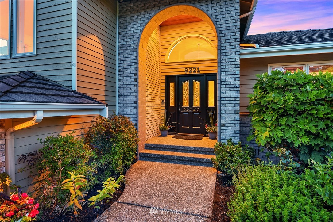 9221 190th Street Southwest Edmonds, WA 98020 - Photo 2 of 39 Gallery Image 2