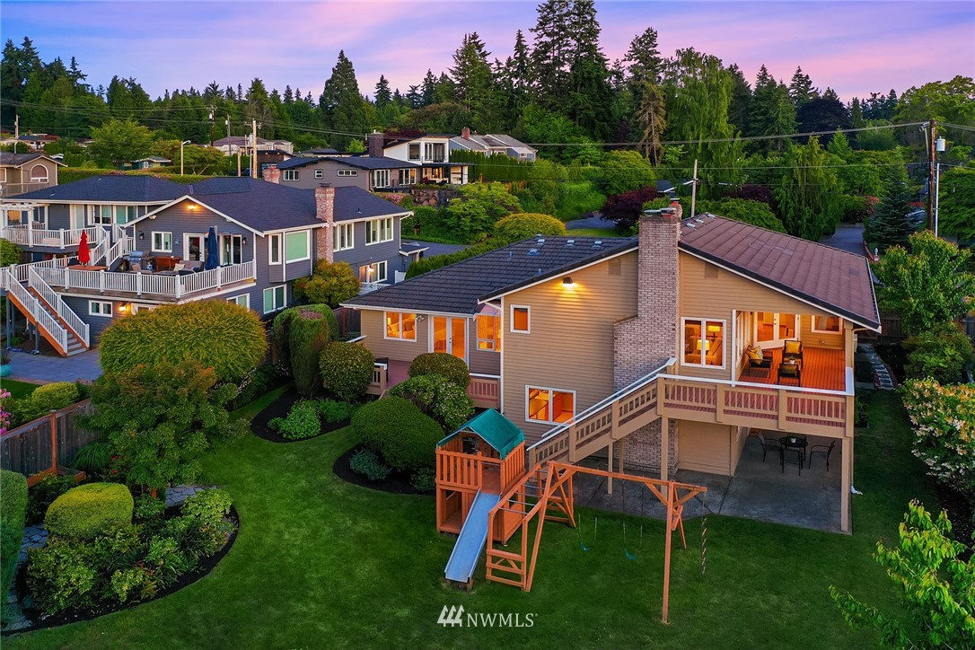 9221 190th Street Southwest Edmonds, WA 98020 - Photo 17 of 39 Gallery Image 17