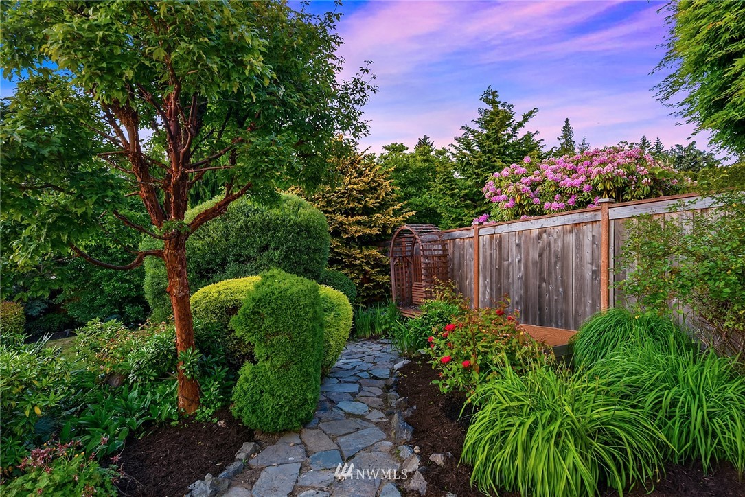 9221 190th Street Southwest Edmonds, WA 98020 - Photo 35 of 39 Gallery Image 35