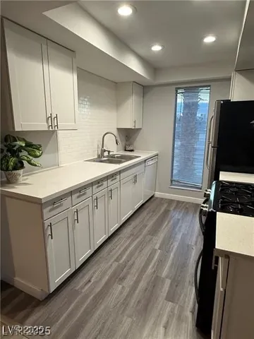 $1,300 | 3152 South Eastern Avenue, Unit 26, Las Vegas, NV 89169