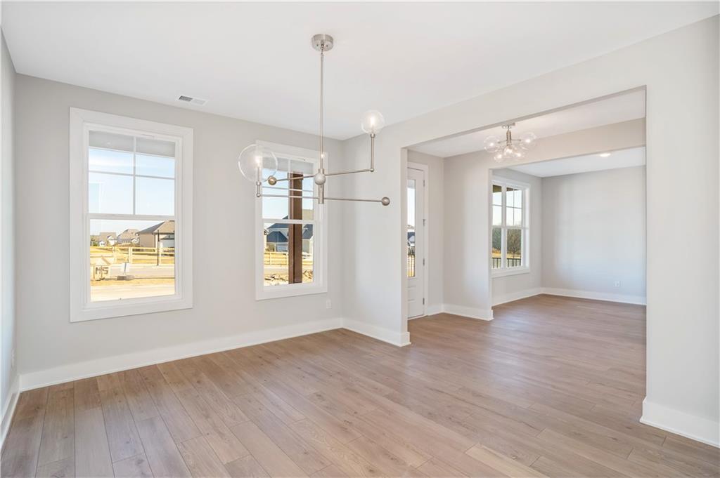 2545 Parkside Way Gainesville, GA 30507 - Photo 7 of 28