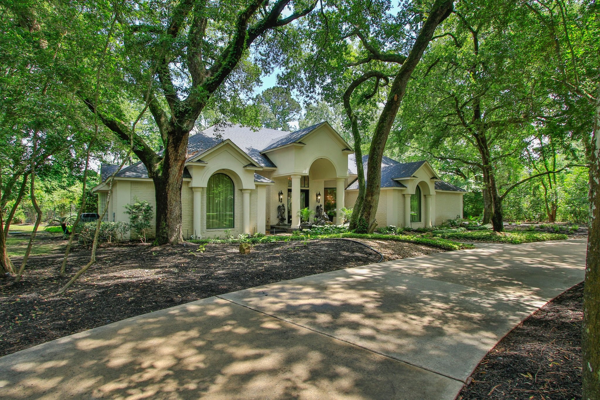 17511 Seidel Road Tomball, TX 77377 - Photo 43 of 49 Discover this beautifully upgraded single-story home, meticulously maintained for a stunning first impression.