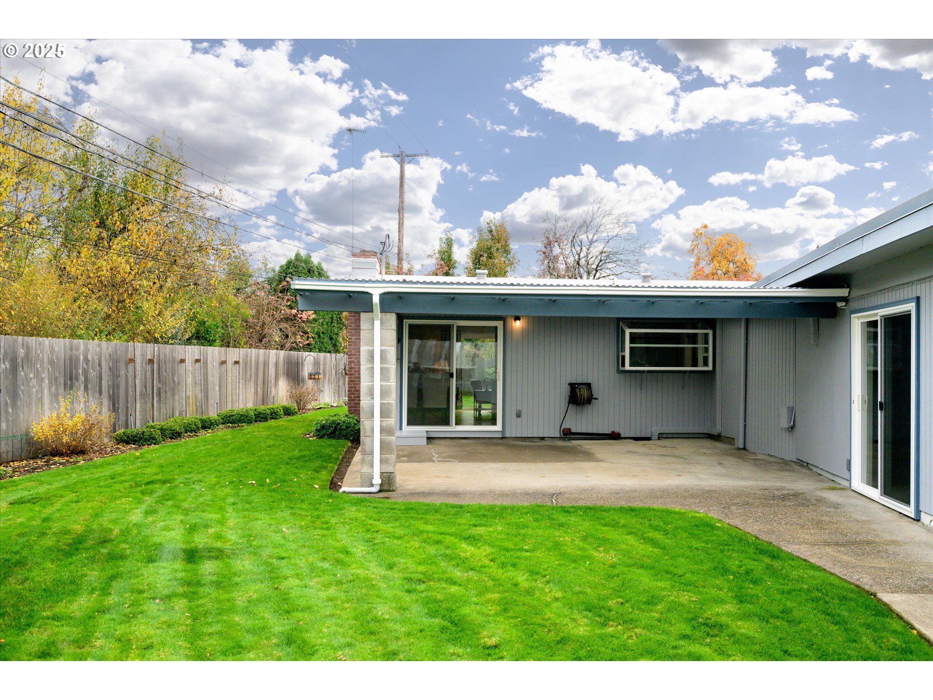 1637 Larkspur Loop Eugene, OR 97401 - Photo 28 of 48