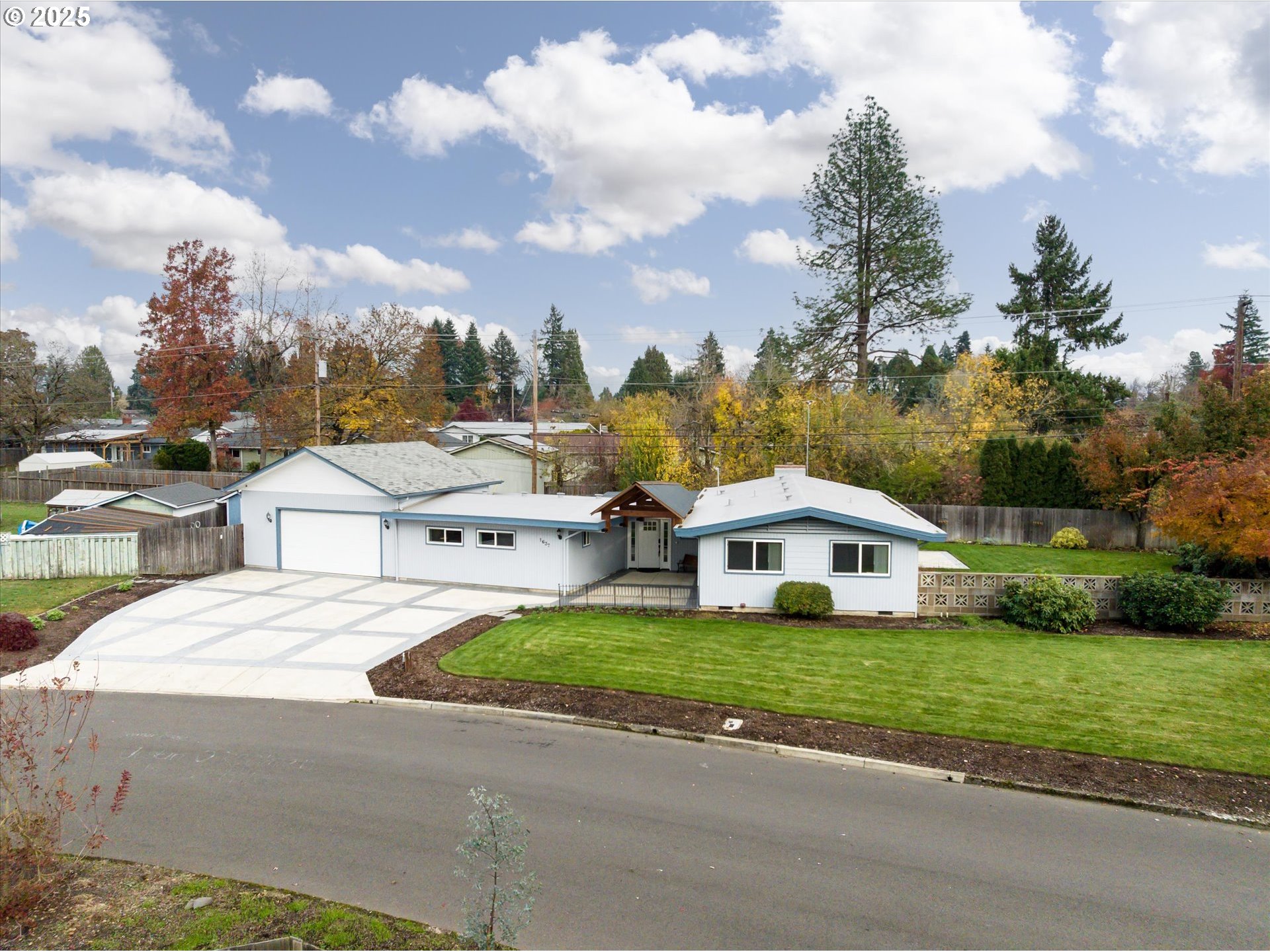 1637 Larkspur Loop Eugene, OR 97401 - Photo 43 of 48