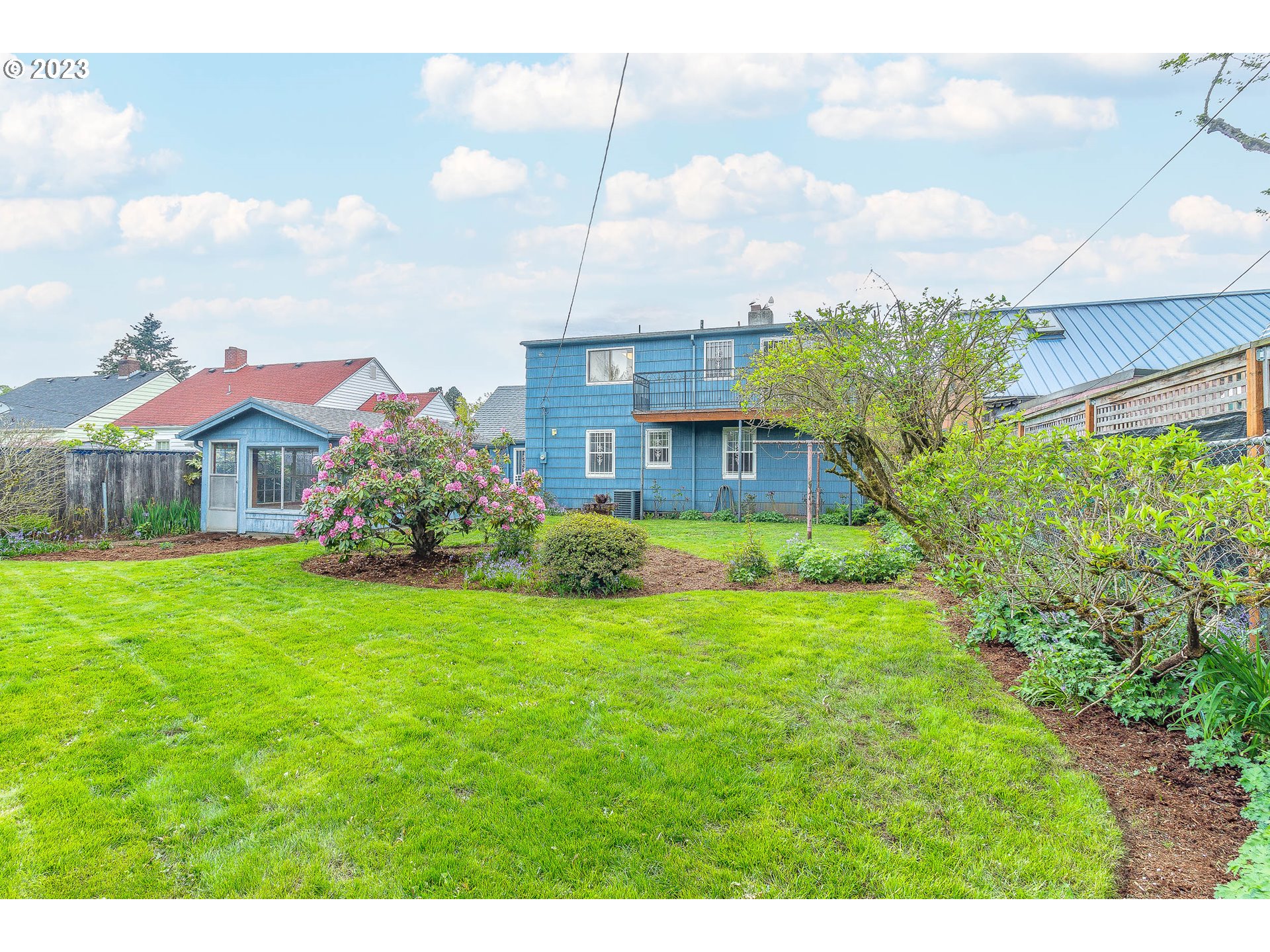7343 North Foss Avenue Portland, OR 97203 - Photo 33 of 39 a aerial view of a house