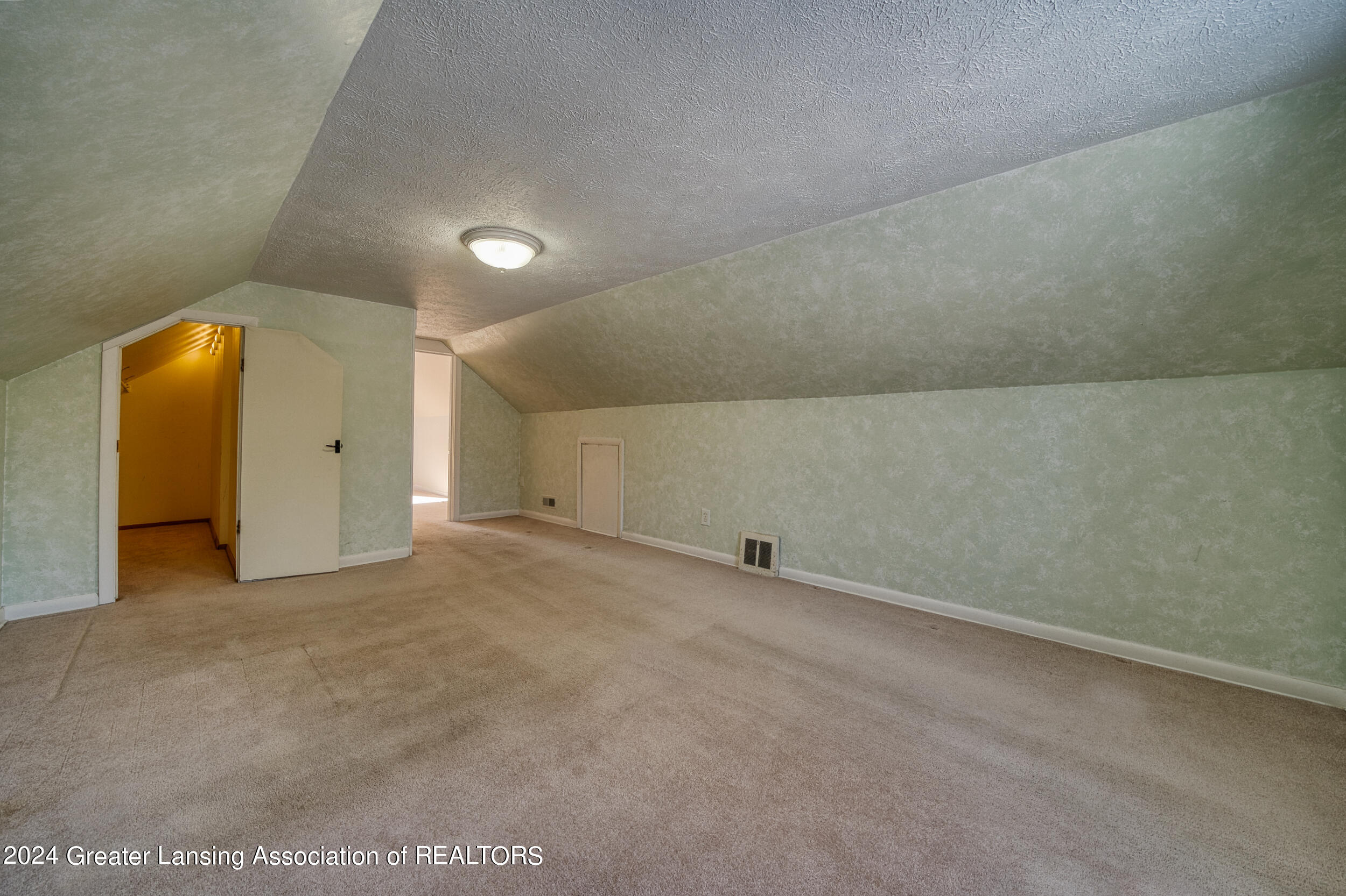 12103 West Greenfield Road Lansing, MI 48917 - Photo 29 of 52 Primary Bedroom
