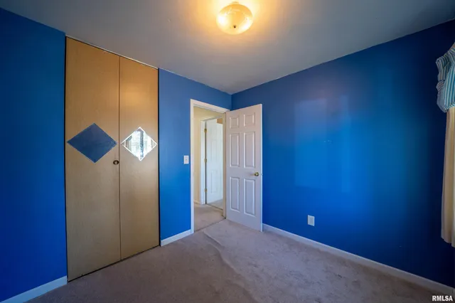 $182,000 | 1617 Holiday Drive, Pekin, IL 61554