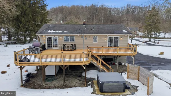 $700,000 | 521 Cokesbury Road, Annandale, NJ 08801