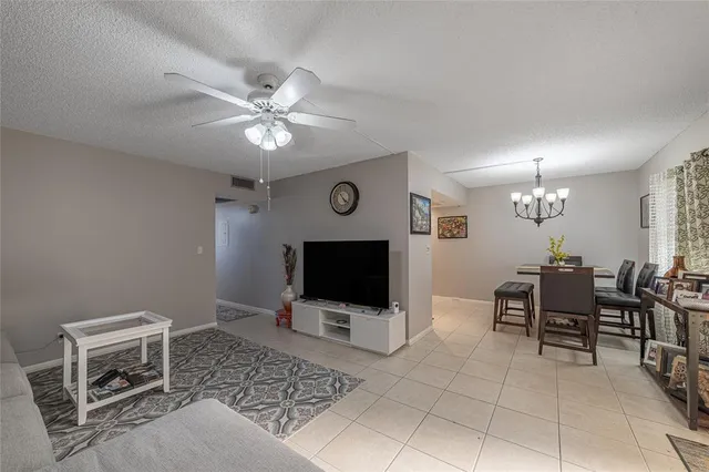 $89,900 | 1902 Bermuda Circle, Unit L4, Coconut Creek, FL 33066