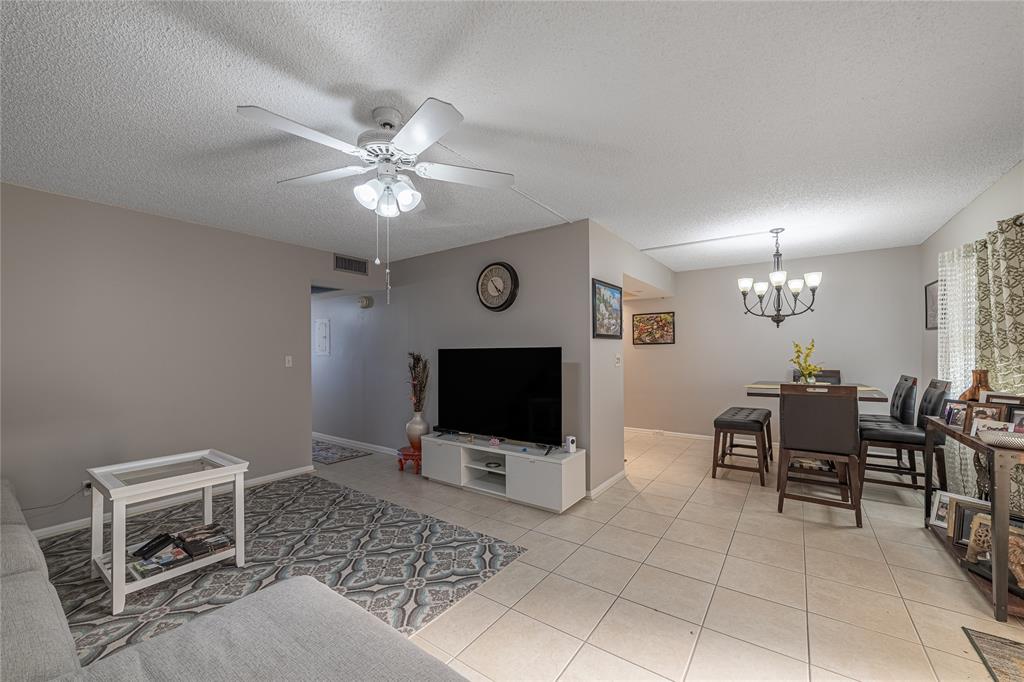 1902 Bermuda Circle, Unit L4 Coconut Creek, FL 33066 - Photo 3 of 27 Living and Dining Areas