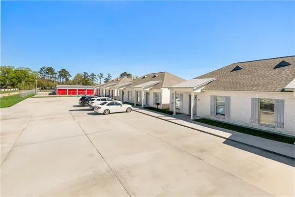 $950,000 | 29050 South Magnolia Street, Livingston, LA 70754