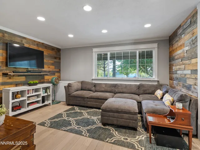 a view of a hallway with closet