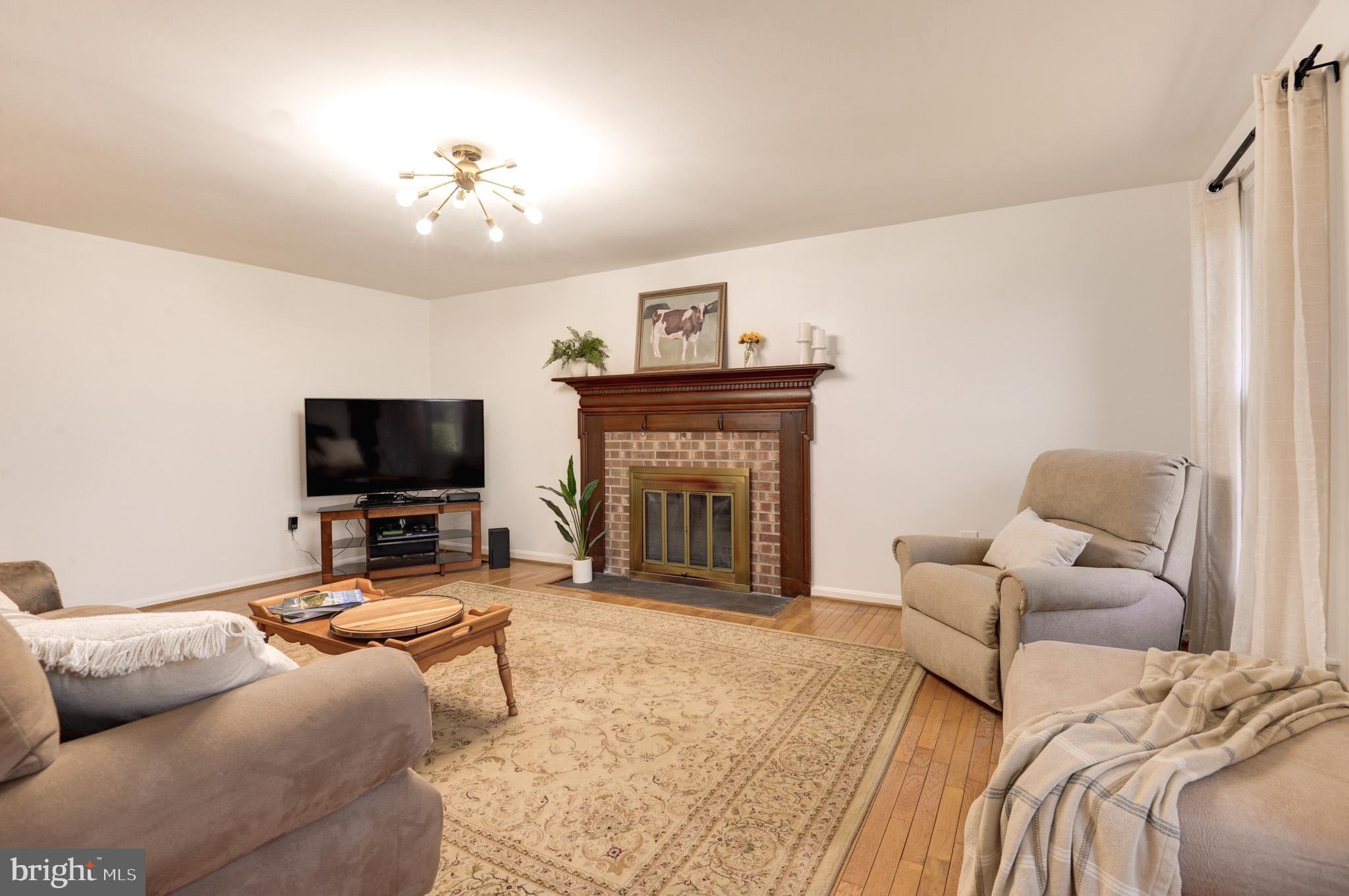 23124 Watson Road Leesburg, VA 20175 - Photo 8 of 57 Gallery Image 8