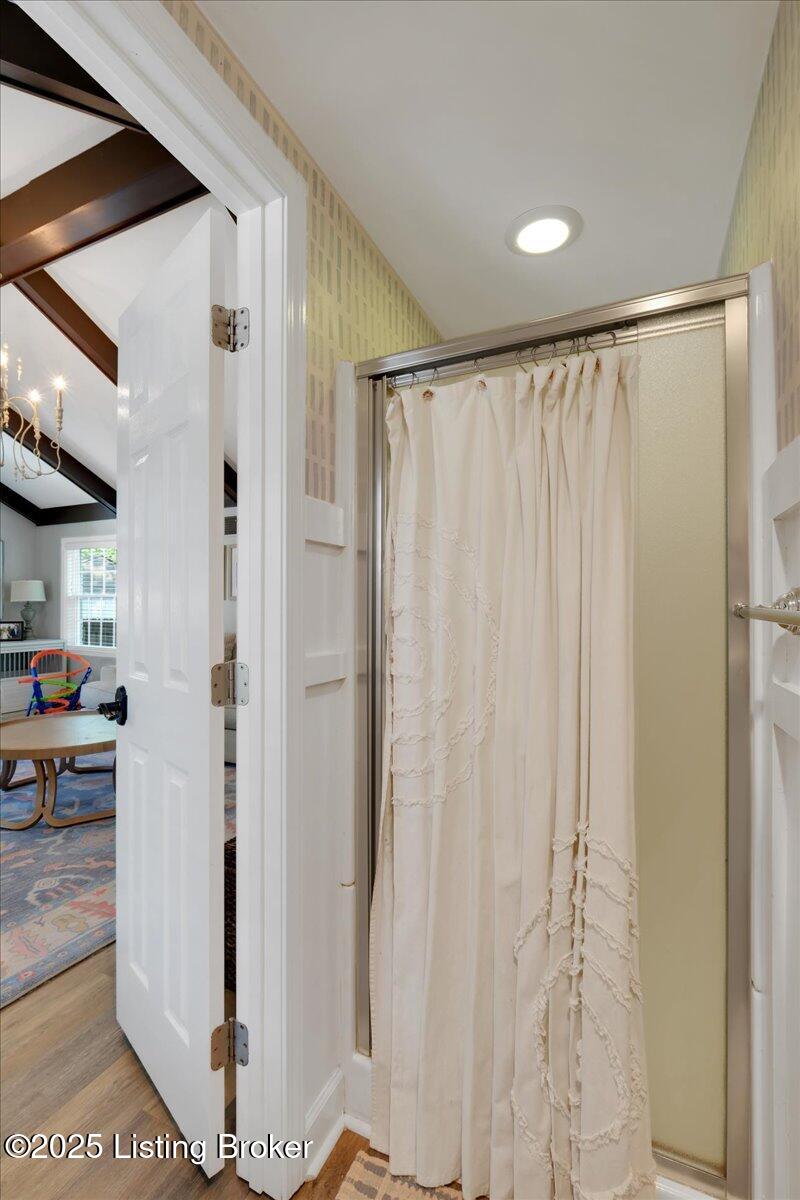 222 Ring Road Louisville, KY 40207 - Photo 22 of 55 22-222 Ring Rd-122