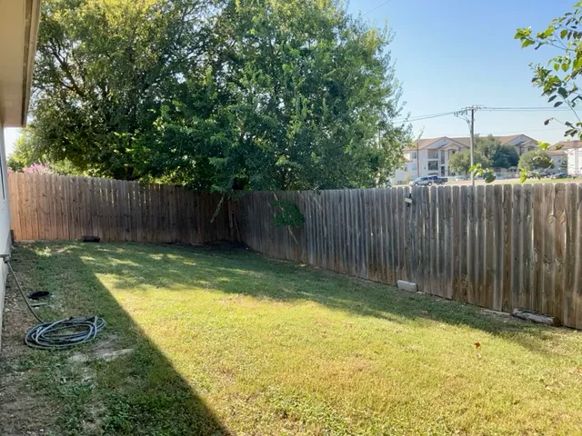 $1,895 | 234 North Crossing Trail, Round Rock, TX 78665