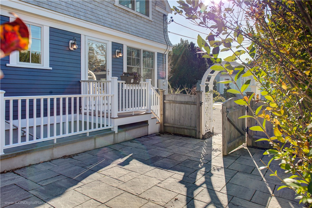 2 Katzman Place Newport, RI 02840 - Photo 2 of 32 Fenced in Patio