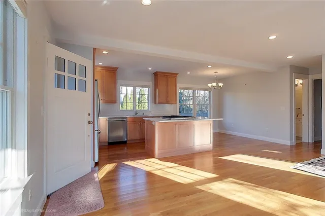 $5,000 | 2 Katzman Place, Newport, RI 02840