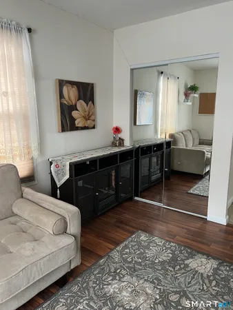 $1,500 | 569 Burritt Street, New Britain, CT 06053