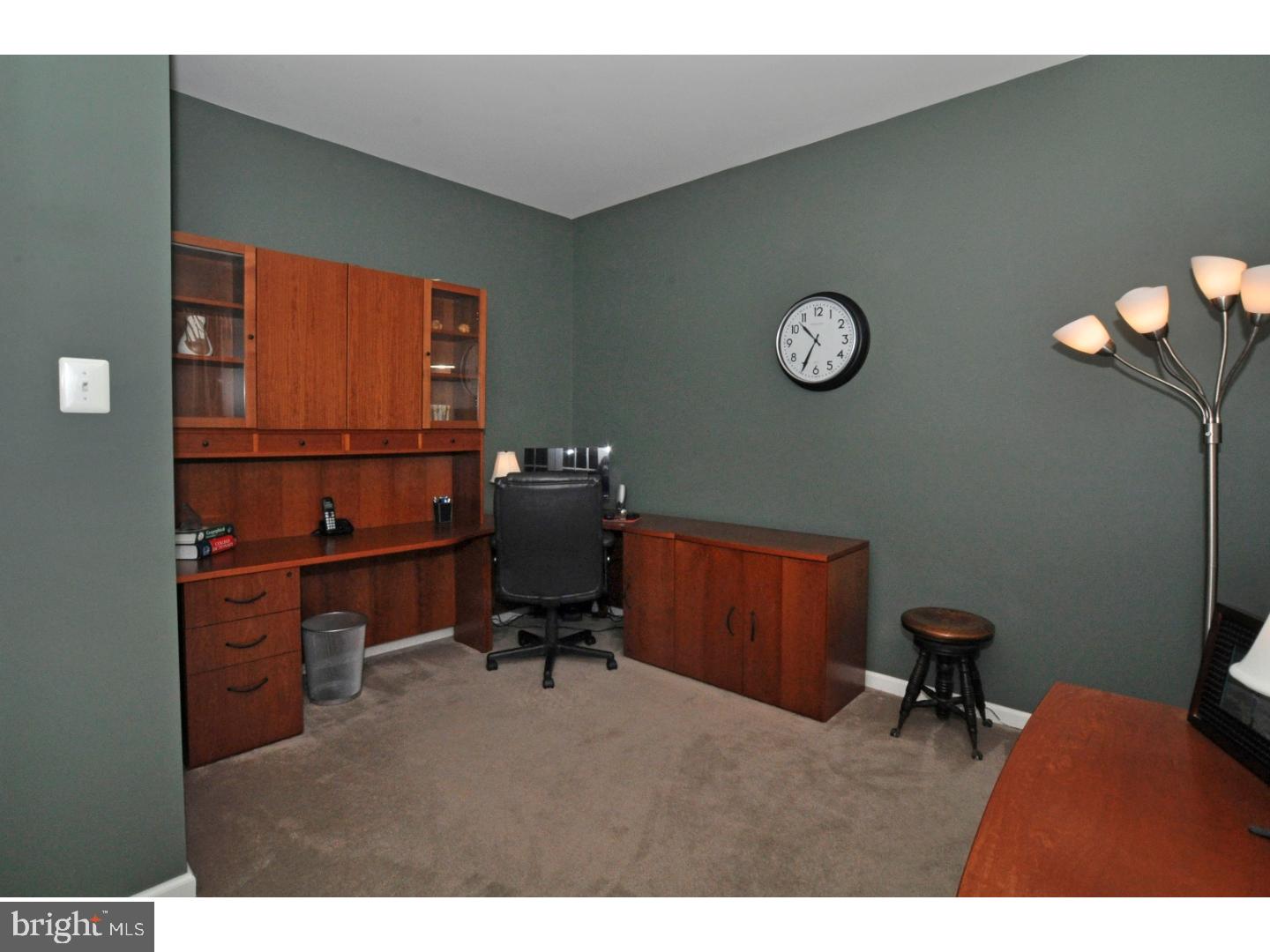 260 Barnhill Road Perkasie, PA 18944 - Photo 6 of 25 Living Room