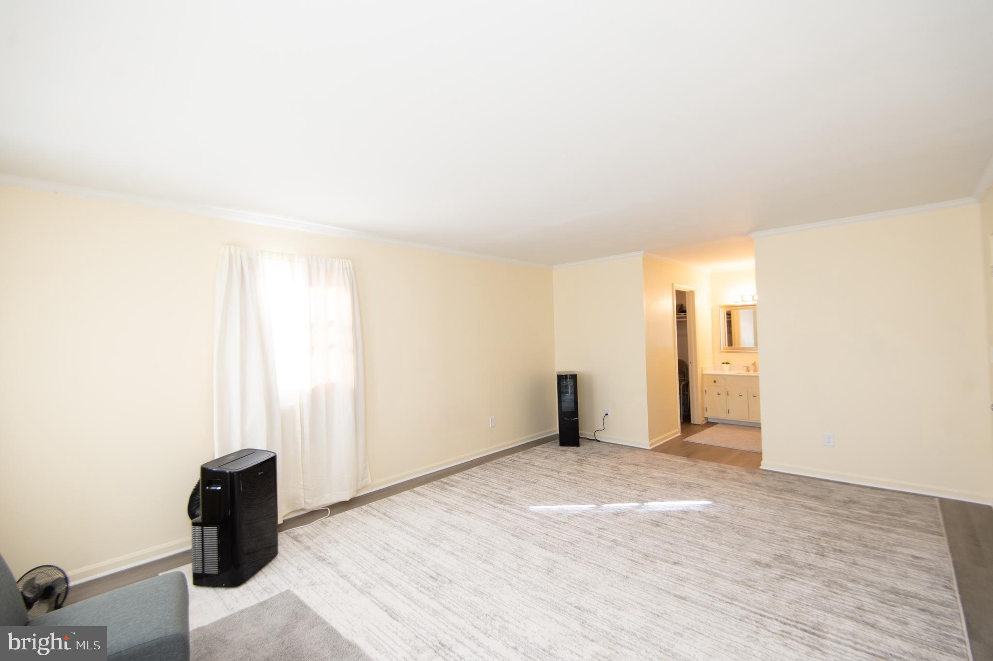 807 Bayly Road Cambridge, MD 21613 - Photo 23 of 35 Huge Primary Bedroom