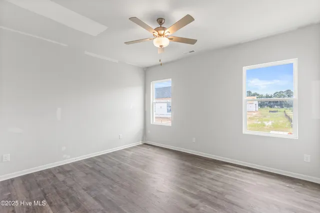 $300,890 | 1086 Hanson Drive, Leland, NC 28451